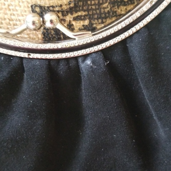 VINTAGE VALENTINO GARAVANI FORMAL VELVET BAG - Picture 7 of 8